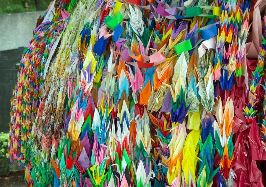 The One thousand origami cranes card