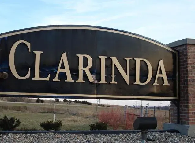 The Clarinda, Iowa card