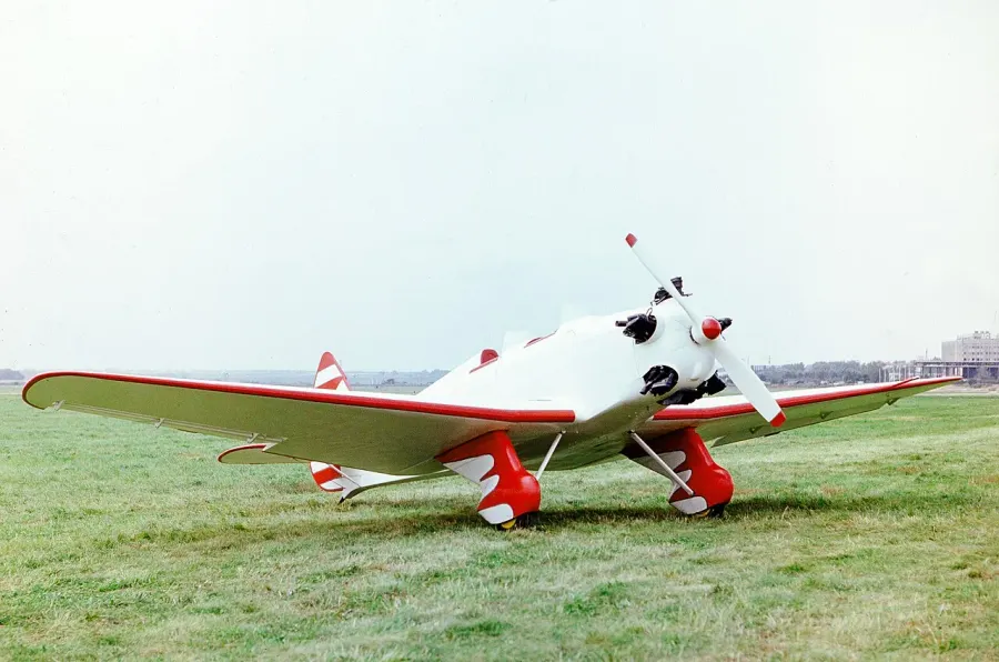 The Yakovlev UT-2 card