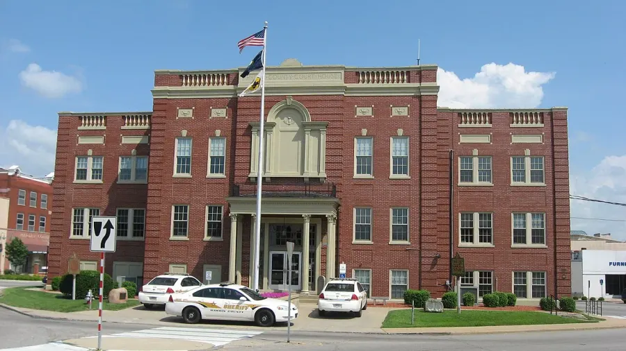 The Elizabethtown, Kentucky card