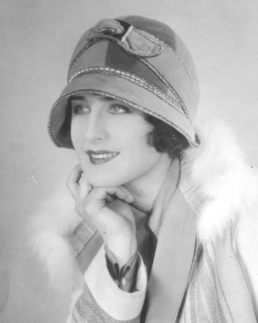 The Norma Shearer card