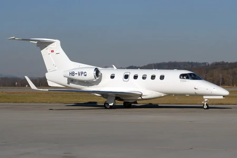 La carte Embraer Phenom 300