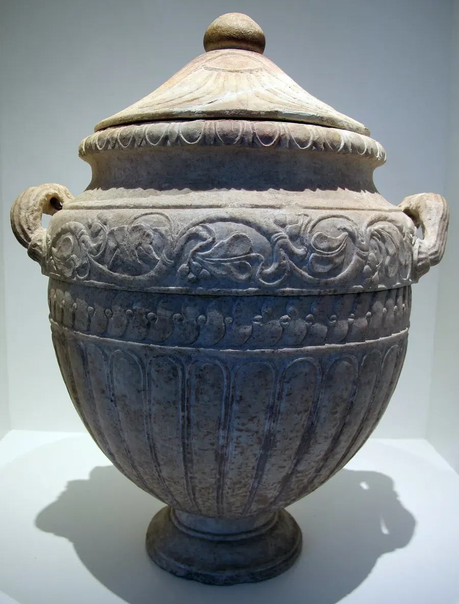 The Cinerary urn card