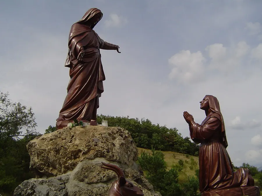 La carte Apparitions mariales du Laus