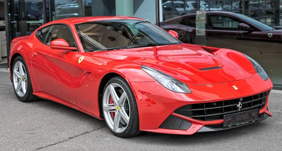 La carte Ferrari F12 Berlinetta